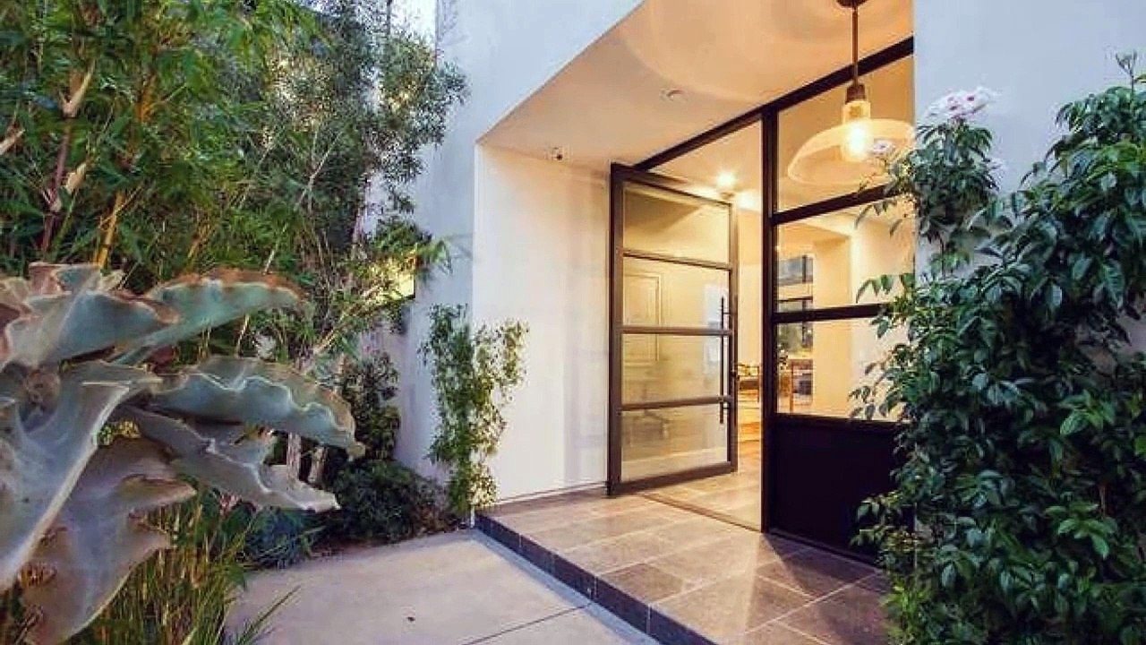 Demi Lovato House Tour 2021 _ Two Los Angeles Lux Mansions _ Celebrity