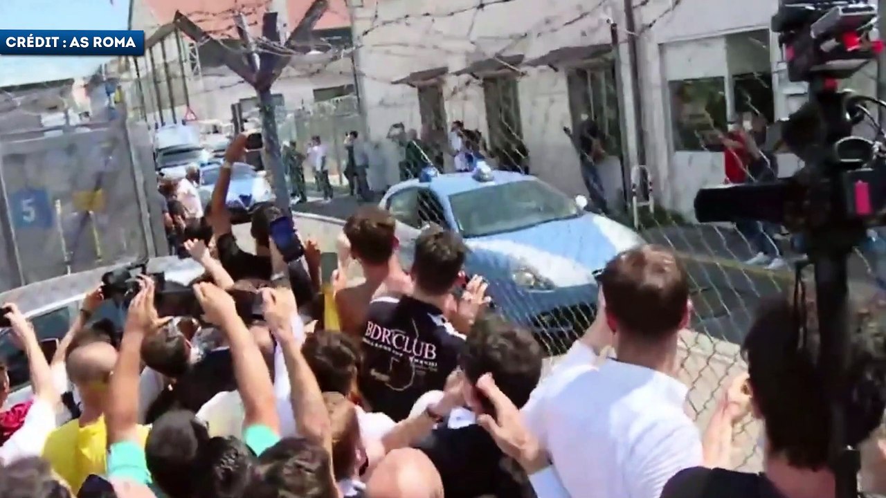 L'accueil incroyable des supporters de la Roma à José Mourinho