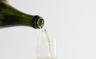 Chill Wine in a Flash With This Super-Quick Restaurant Trick