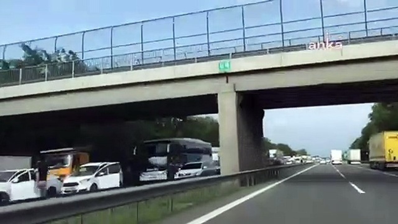 CHP'li Özkan'dan "AK Parti Genel Başkanı geldi hayatı durdurdular" tepkisi