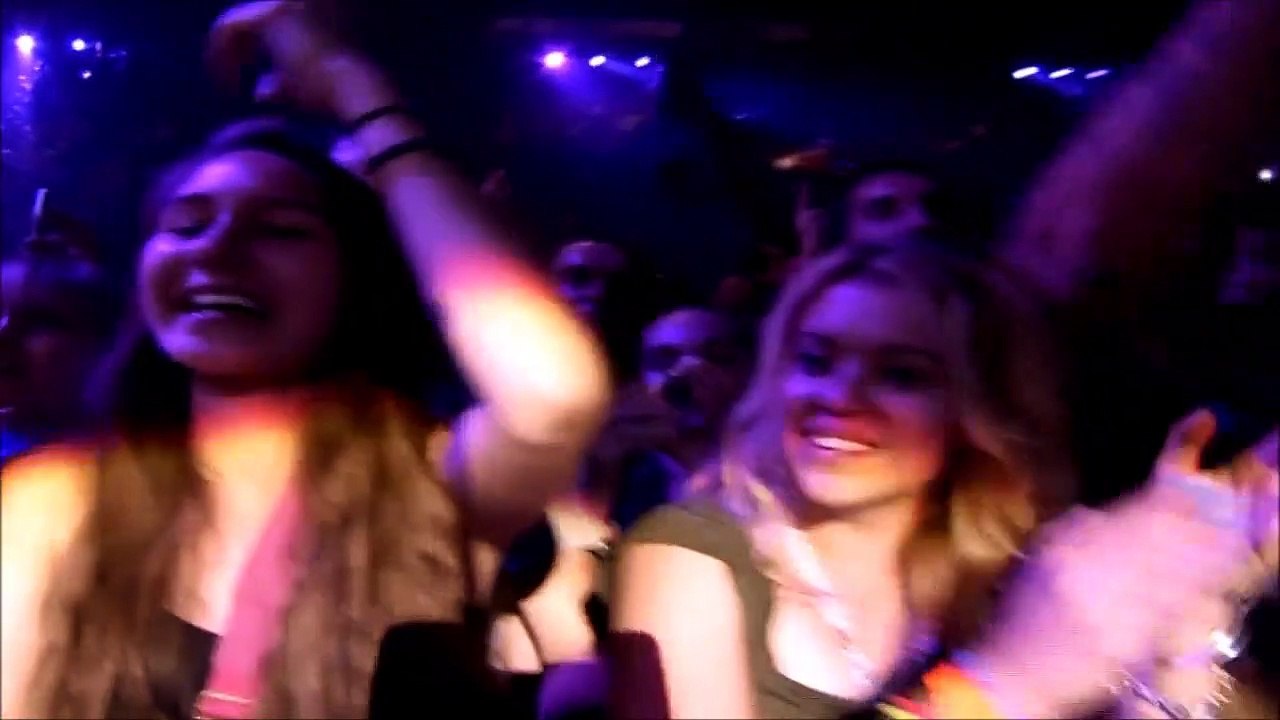 SHAKIRA — Ciega, Sordomuda | (SHAKIRA: ‎LIVE FROM PARIS BERCY / ON 13TH AND 14TH JUNE 2011) | PALAIS OMNISPORTS DE PARIS-BERCY