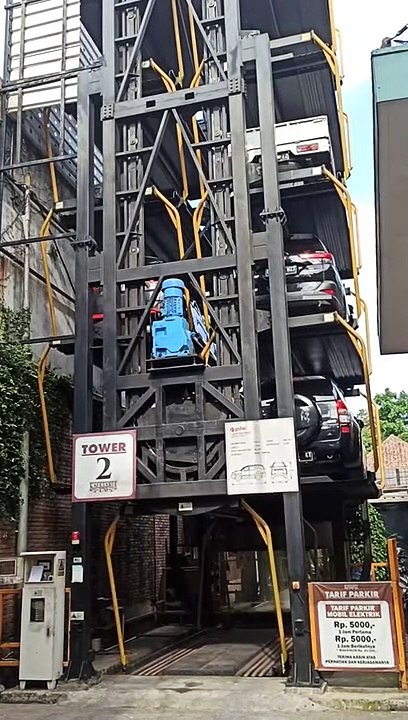Parkir Mobil Kekinian, unik dan keren.. Car Lift parking on Indonesia