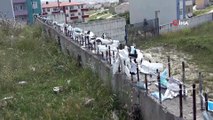 Arnavutköy’deki pandemi hatıra duvarı görenleri şaşkına çevirdi