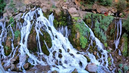 Serinlemek isteyen Tomara Şelalesi'nin yolunu tutuyor