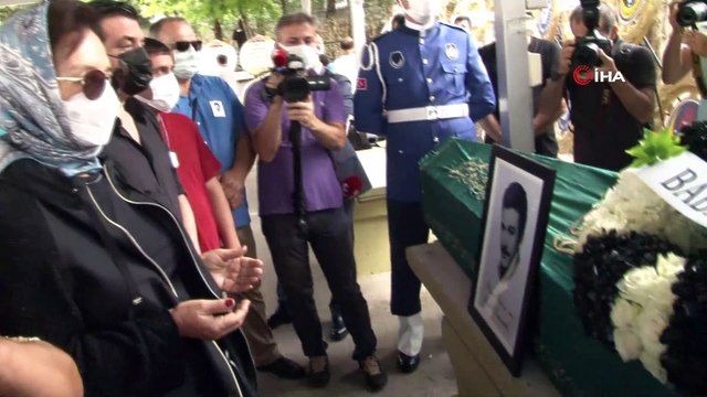 Ünlü Yeşilçam oyuncusu Kartal Tibet son yolculuğuna uğurlanıyor