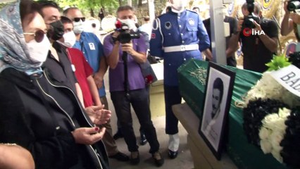Ünlü Yeşilçam oyuncusu Kartal Tibet son yolculuğuna uğurlanıyor