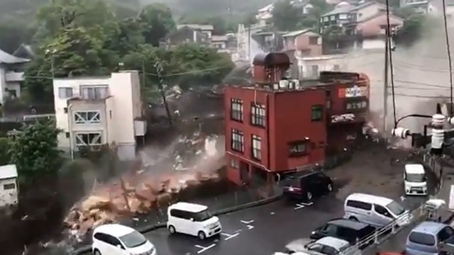 Japon : au moins 20 disparus après de gigantesques coulées de boue