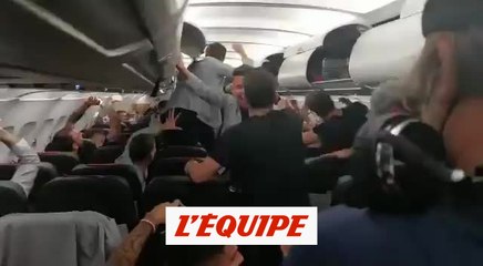 Le chant des Italiens en soutien à Leonardo Spinazzola - Foot - WTF