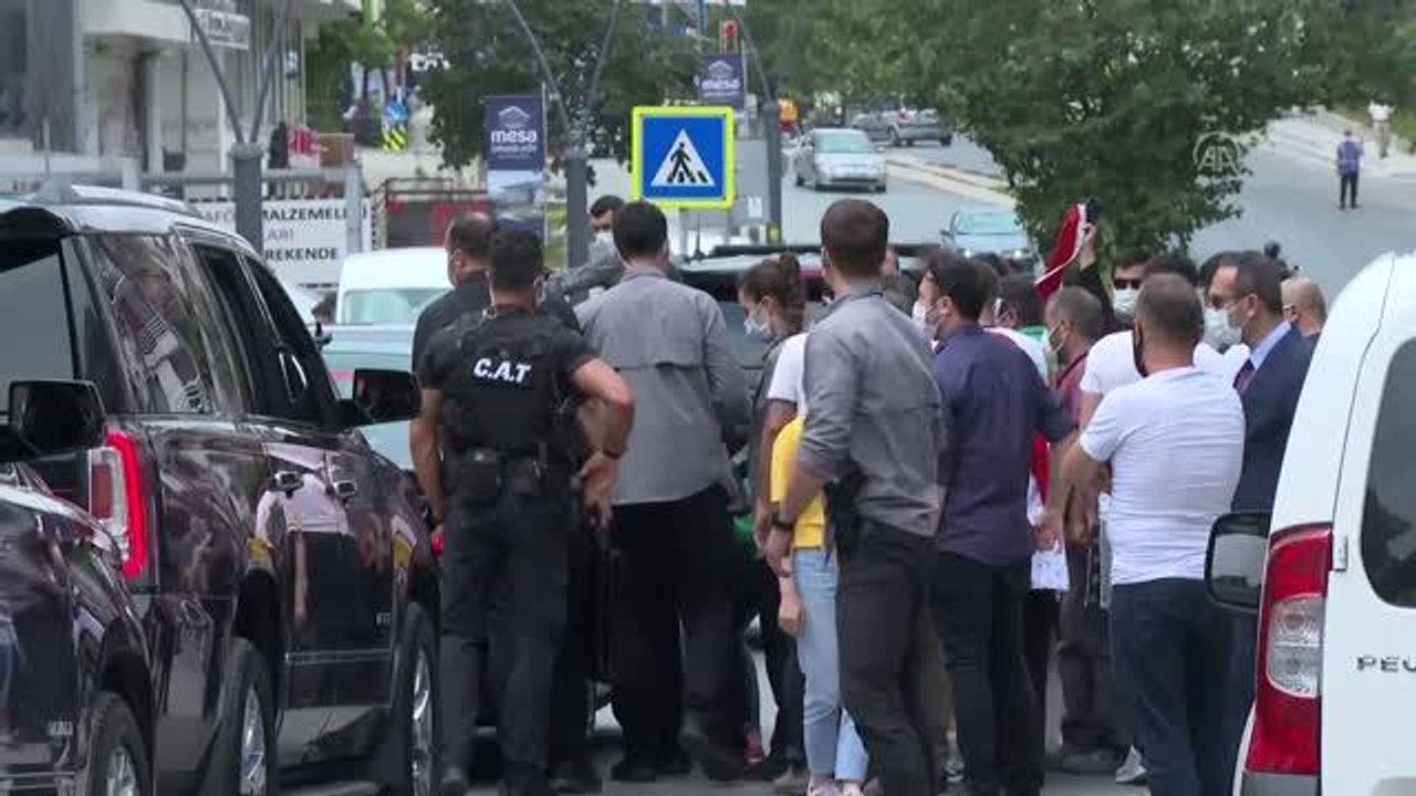 Cumhurbaşkanı Erdoğan vatandaşlarla sohbet etti