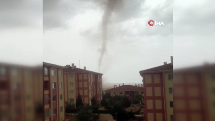 Başkent'te korkutan hortum böyle görüntülendi