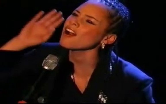 Alicia Keys - How Come You Don't Call Me (Prince) - Best Live Version - 2004
