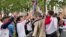 Ukrayna - İngiltere maçına doğru - İngiliz taraftarların tezahüratları