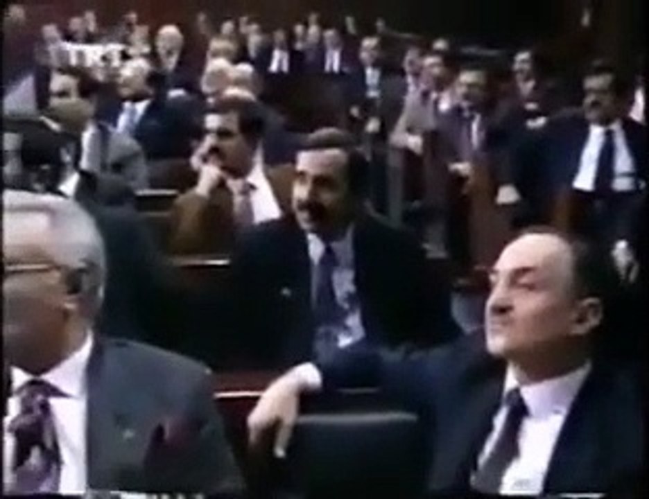 Merhum liderden efsane çıkış...