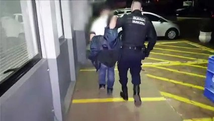Homem invade farmácia por janela e sofre queda de altura aproximada a 6 metros na Av. Tancredo Neves