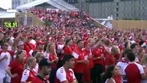 Inglaterra y Dinamarca celebran que están en la semifinal de la Eurocopa