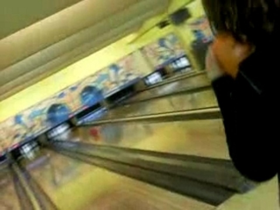 [Au Bowling]