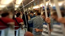 Metroda maske kavgası kamerada