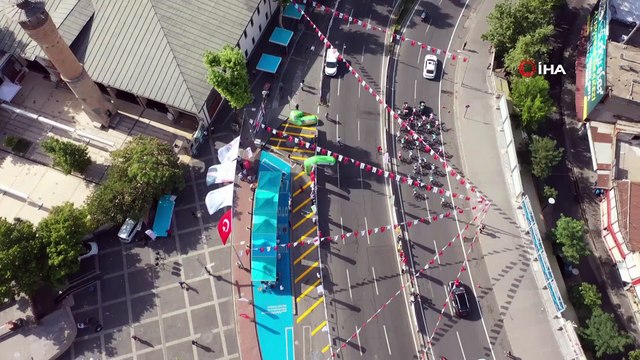 Şampiyonluğu meyan şerbeti içerek kutladı