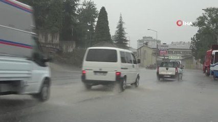 Ordu'da sağanak yağış etkili oldu