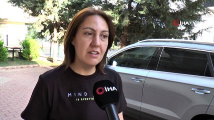 Pes dedirten olay kamerada: Komşusuna ait otomobili defalarca çizdi