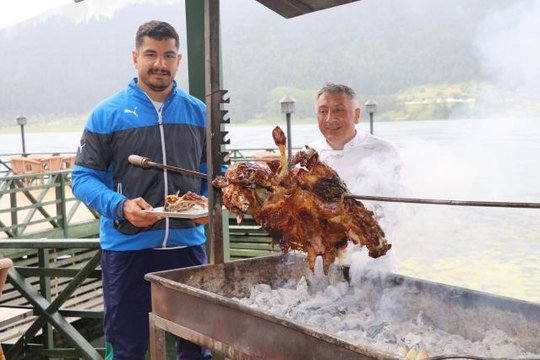 Serbest Güreş Milli Takımı Abant'ta moral depoladı