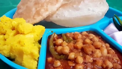 ठेले वाले फूले फूले भटूरे छोले कैसे बनाते I Bhatura Recipe I फूले फूले भटूरे बनाने का तरीका I Street Style BHATURA Recipeby Safina Kitchen