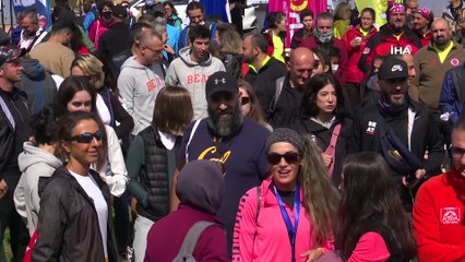 Zirvedeki dev maratonda renkli final