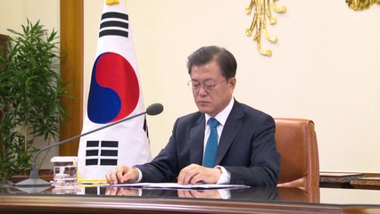 [더뉴스] 수도권 기존 거리두기 1주일 연장..."부족하다" 71.6% / YTN