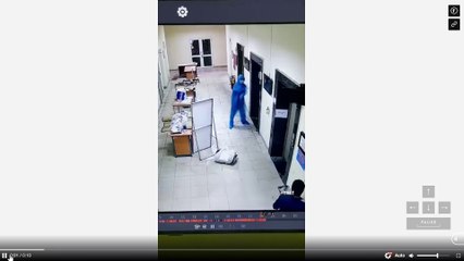 Chiến sĩ chống dịch vô tư nhảy theo nhạc