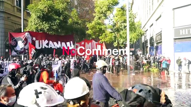 شاهد: مظاهرات في تشيلي تزامنا مع بدء صياغة دستور جديد للبلاد