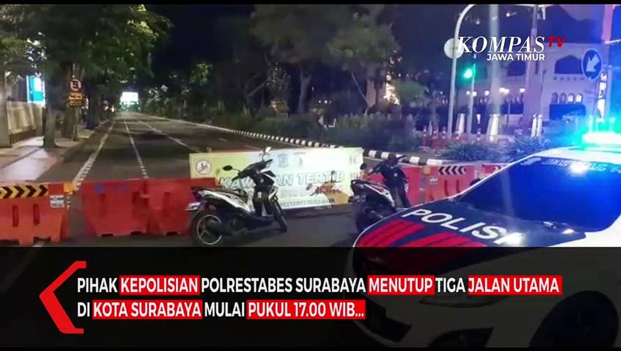 PPKM Darurat Polisi Tutup 3 Jalan Utama Surabaya