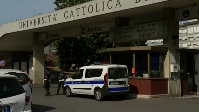 El papa Francisco, operado con éxito de colon en el hospital de Roma