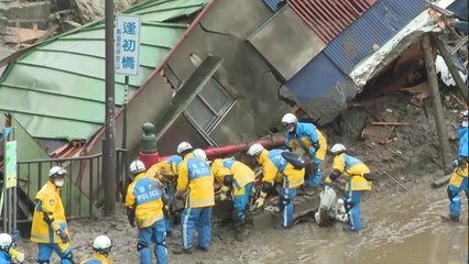 日 산사태 "주민 80명 연락 안 돼"...사망 3명으로 늘어 / YTN