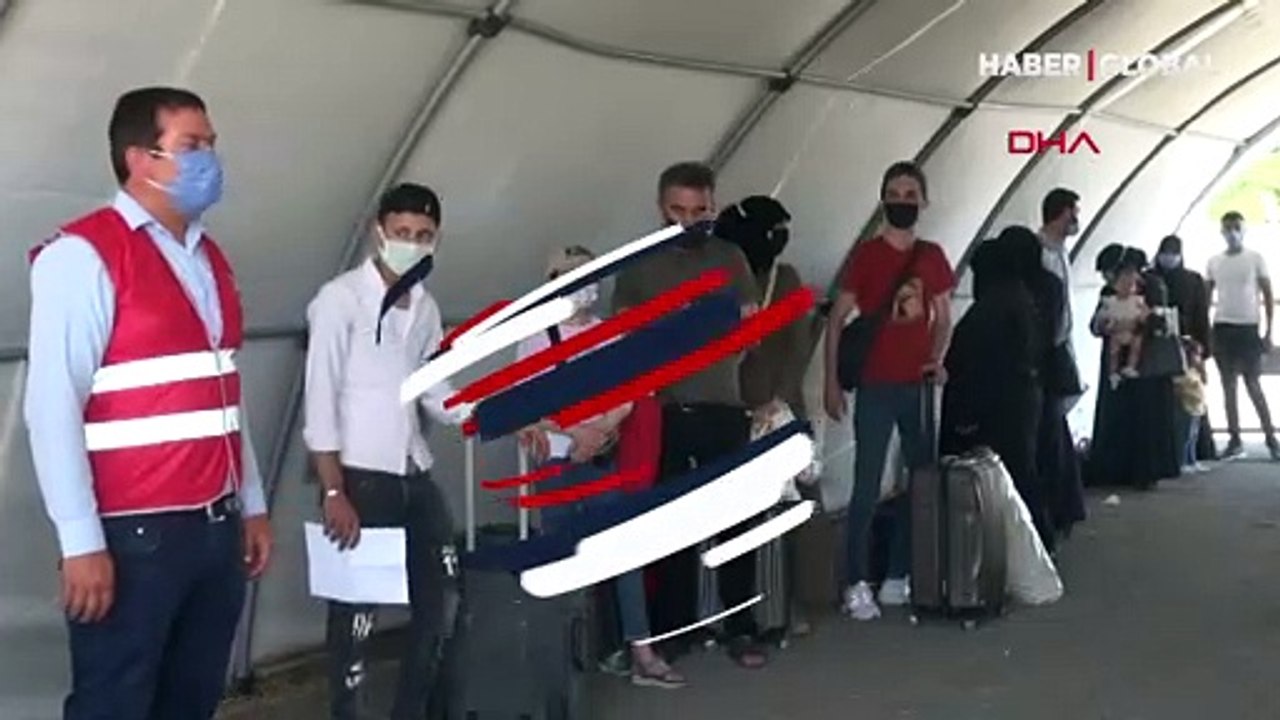 Türkiye'deki Suriyelilerin ülkelerine Kurban Bayramı yolculuğu başladı