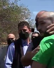 موظفو عقود يوقفون الخصاونة في جرش ويشكون: نأخذ 250 دينارا