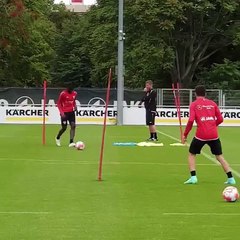 Ömer Faruk Beyaz, Stuttgart'ta idmanlara başladı