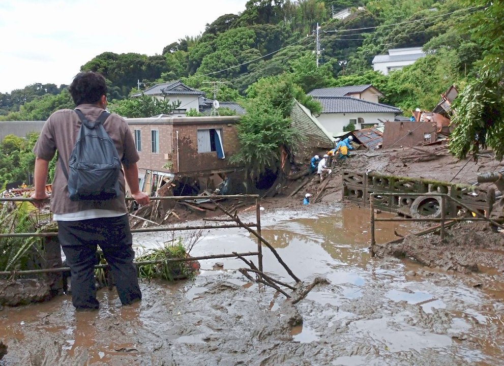 Drei Todesopfer nach Schlammlawine in Japan