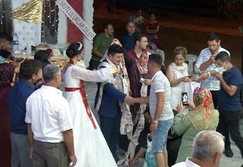 Damada '5 liradan 5 bin liralık takı' sürprizi