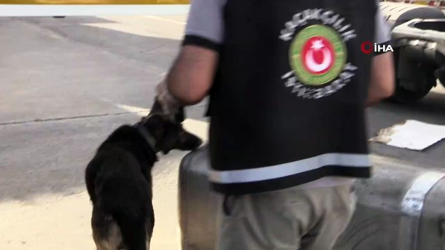 En yüksek miktar oldu... Gümrük Muhafaza Gürbulak’ta 462 litre likit eroin ele geçirdi