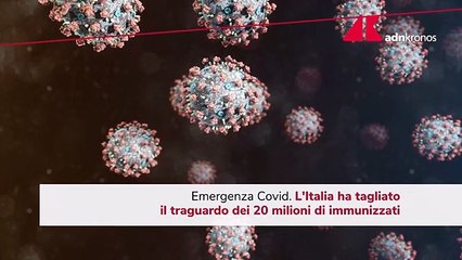 Vaccini, ora si punta a teenager e over 60