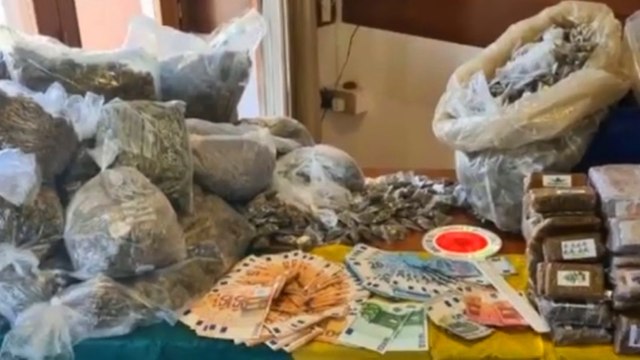 Marano di Napoli - Sequestrati 22 chili di droga: 3 arresti (05.07.21)