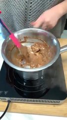 529259 Financiers aux restes de chocolat