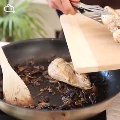 Poulet à la moutarde, à l'estragon et aux champignons