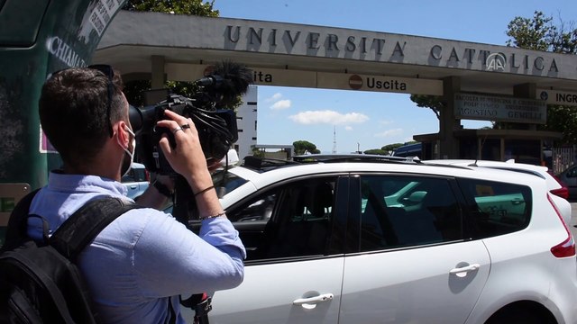 VATİKAN - Operasyon geçiren Papa Franciscus 7 gün hastanede kalacak