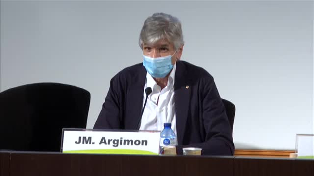 Los contagios juveniles disparan los casos en España