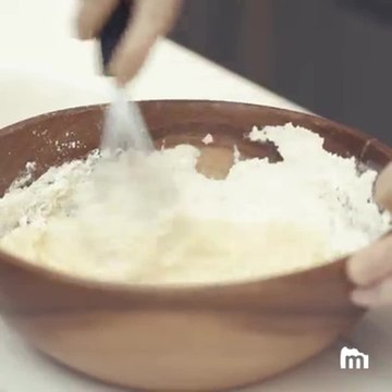 Des crêpes, des pommes caramélisées et une pointe de crème On adore cette revisite de la tarte tatin en crêpe, vous aussi La recette par ici bit.ly/2UsvMpQ