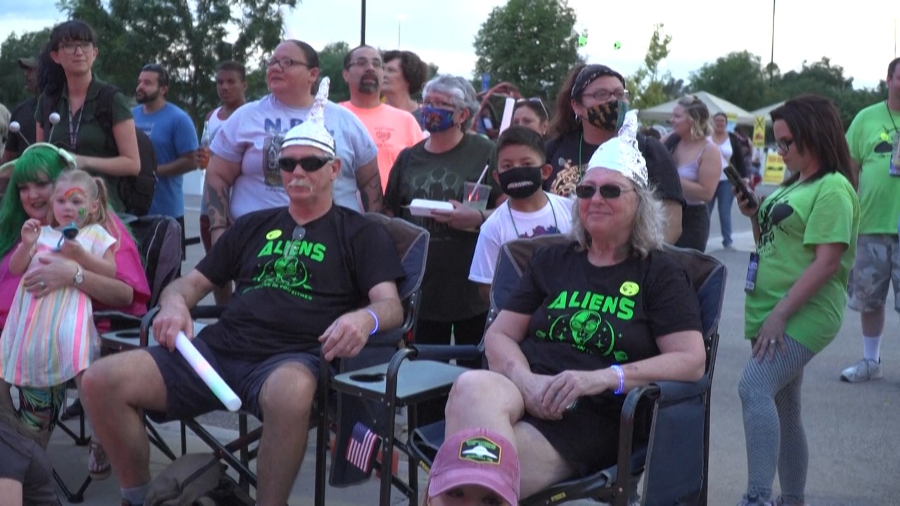 UFO-Gläubige treffen sich bei Alien-Festival