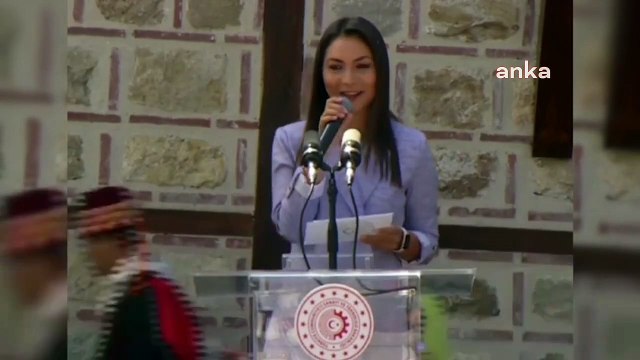 Bakan Varank'ın katıldığı törende saygı duruşu öncesi Atatürk anons edilmedi; Edirne Belediye Başkanı Gürkan sunucuyu uyardı