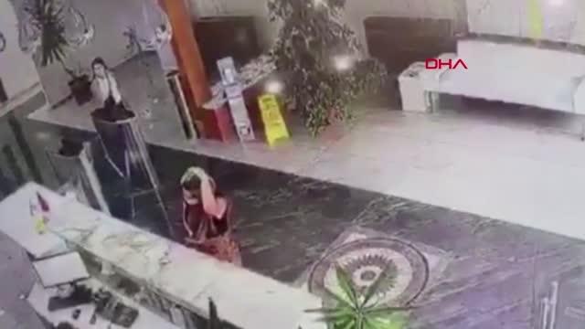 Son dakika: BEYLİKDÜZÜ'NDE BOTOKS SONRASI ÖLÜME İLİŞKİN AÇILAN DAVADA SANIK İFADE DEĞİŞTİRDİ