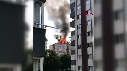 Ümraniye'de 10 katlı binanın çatısında yangın